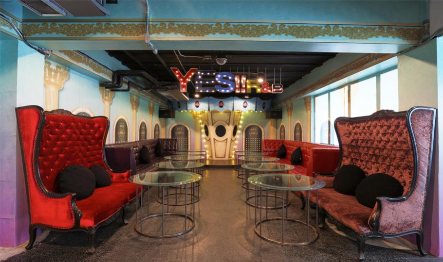 ร้านYes R&B