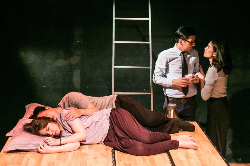 ก้าวผ่านความสูญเสียไปพร้อมกันในละครเวทีคุณภาพ “Stick Figures คนก้างปลา”