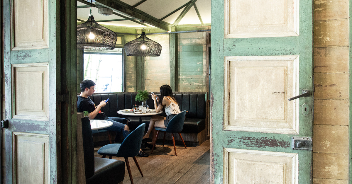 เย็นใจที่เย็นอากาศ กับ Akart DAY ร้านกาแฟสายสเปเชียลตี้ในบ้านไม้เก่าอายุกว่า 90 ปี