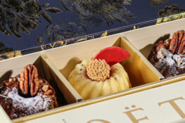 Siam Kempinski Bangkok ฉลองครบรอบ 125 ปี เครือ Kempinski ด้วย Gugelhupf เซตใหม่ พร้อม Mini Moët & Chandon แบบลิมิเต็ดสุด ๆ