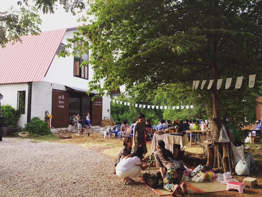 หนูโจ อาร์ตแอนด์ฟาร์ม ตลาดนัดงานคราฟต์และโรงแรมท่ามกลางธรรมชาติ