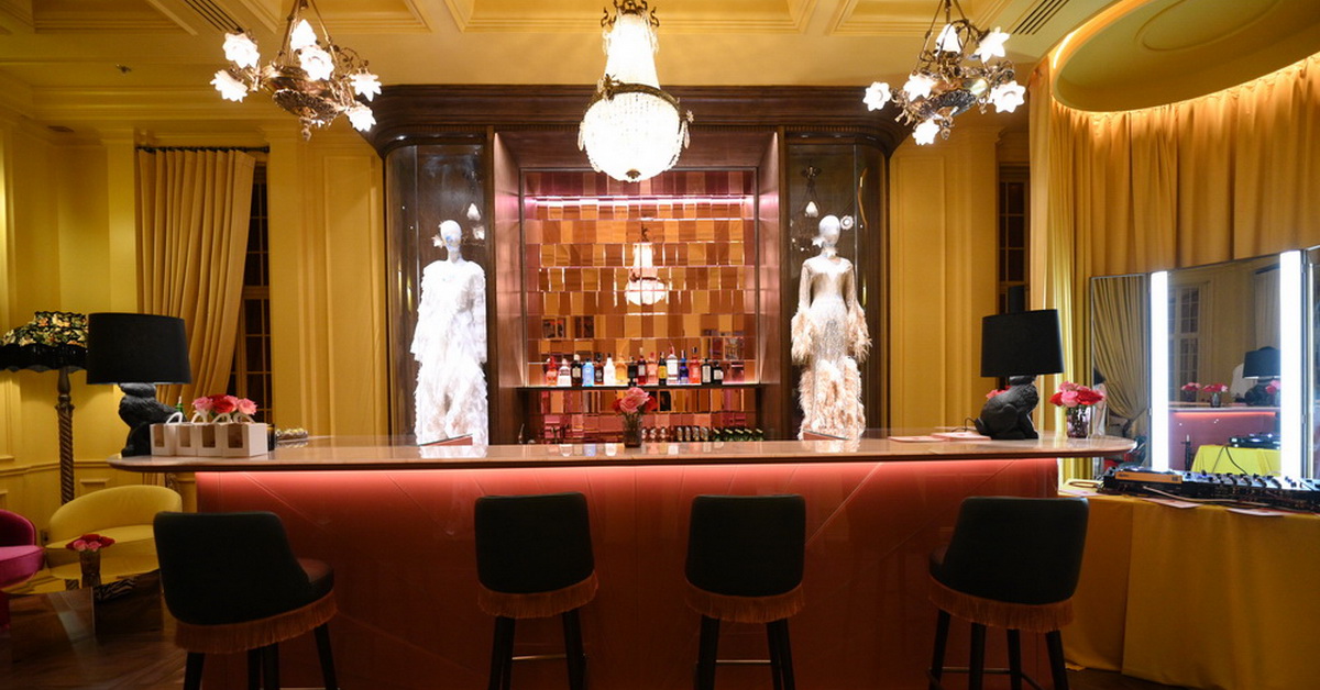 เปิดแล้ววันนี้! Landmeé Club บาร์เครื่องดื่มลับหลังห้องลองเสื้อ