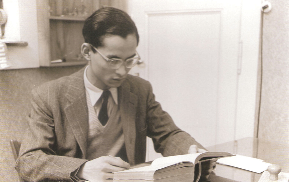 8 หนังสือพระราชนิพนธ์ในพระบาทสมเด็จพระปรมินทรมหาภูมิพลอดุลยเดช