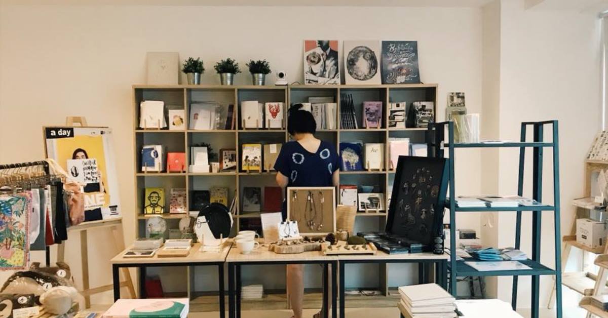 อยากอ่าน Zine มั้ย ? ลองไปด้อม ๆ มอง ๆ ที่ 4 ร้านนี้กันดูสิ
