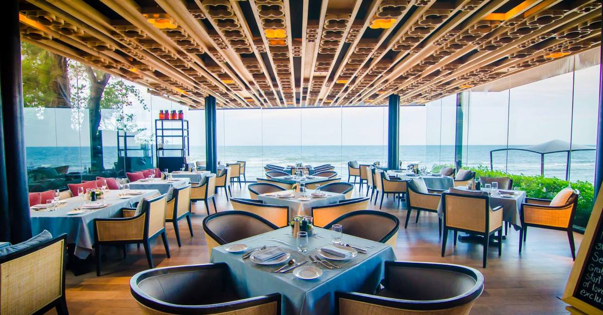 Big Fish And Bar ดินเนอร์มื้อพิเศษกับวิวเกรดเอบวกริมทะเล ที่ต้องขอจดไว้ในลิสต์หากต้องมาหัวหิน