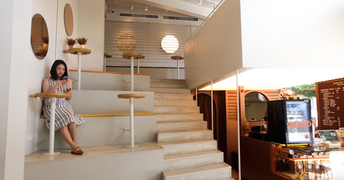 Gradient Toast Cafe ร้านขนมปังปิ้งที่จริงจังกับเมนูง่าย ๆ โดยมีส่วนผสมสำคัญคือ ‘ความใส่ใจ’