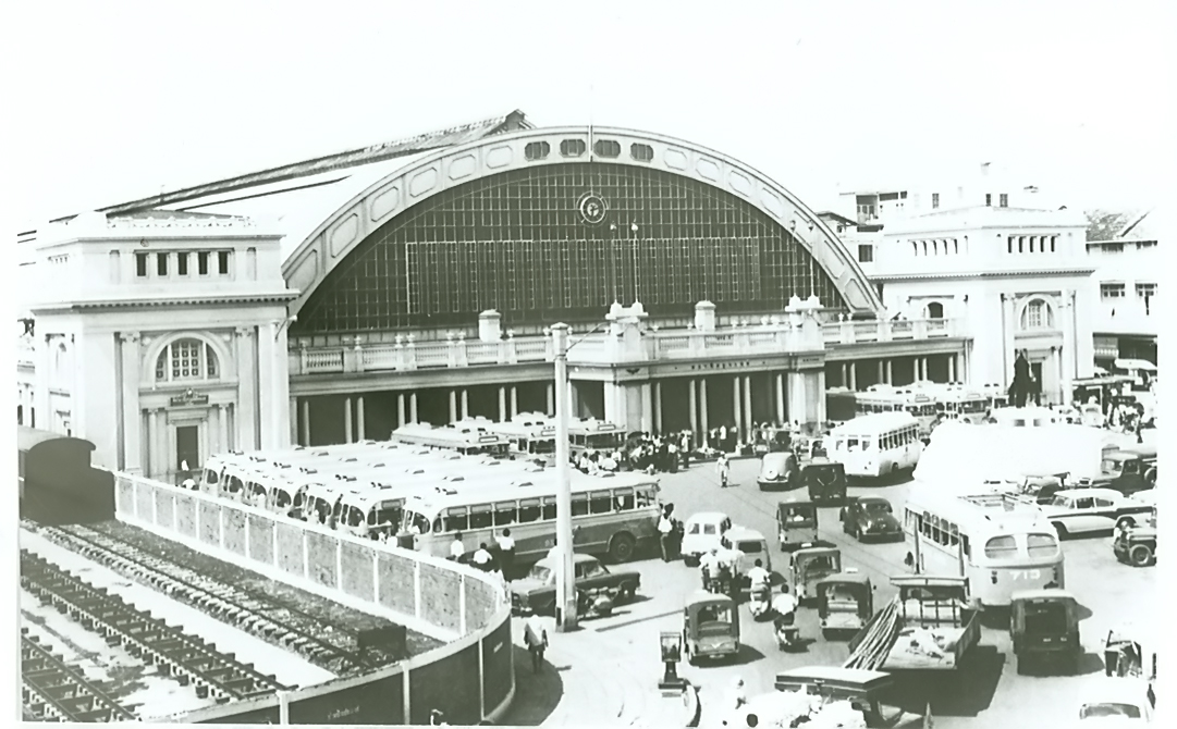 ปู๊น ปู๊น! สถานีรถไฟกรุงเทพ (หัวลำโพง) ของเราครบรอบ 100 ปีแล้วนะ