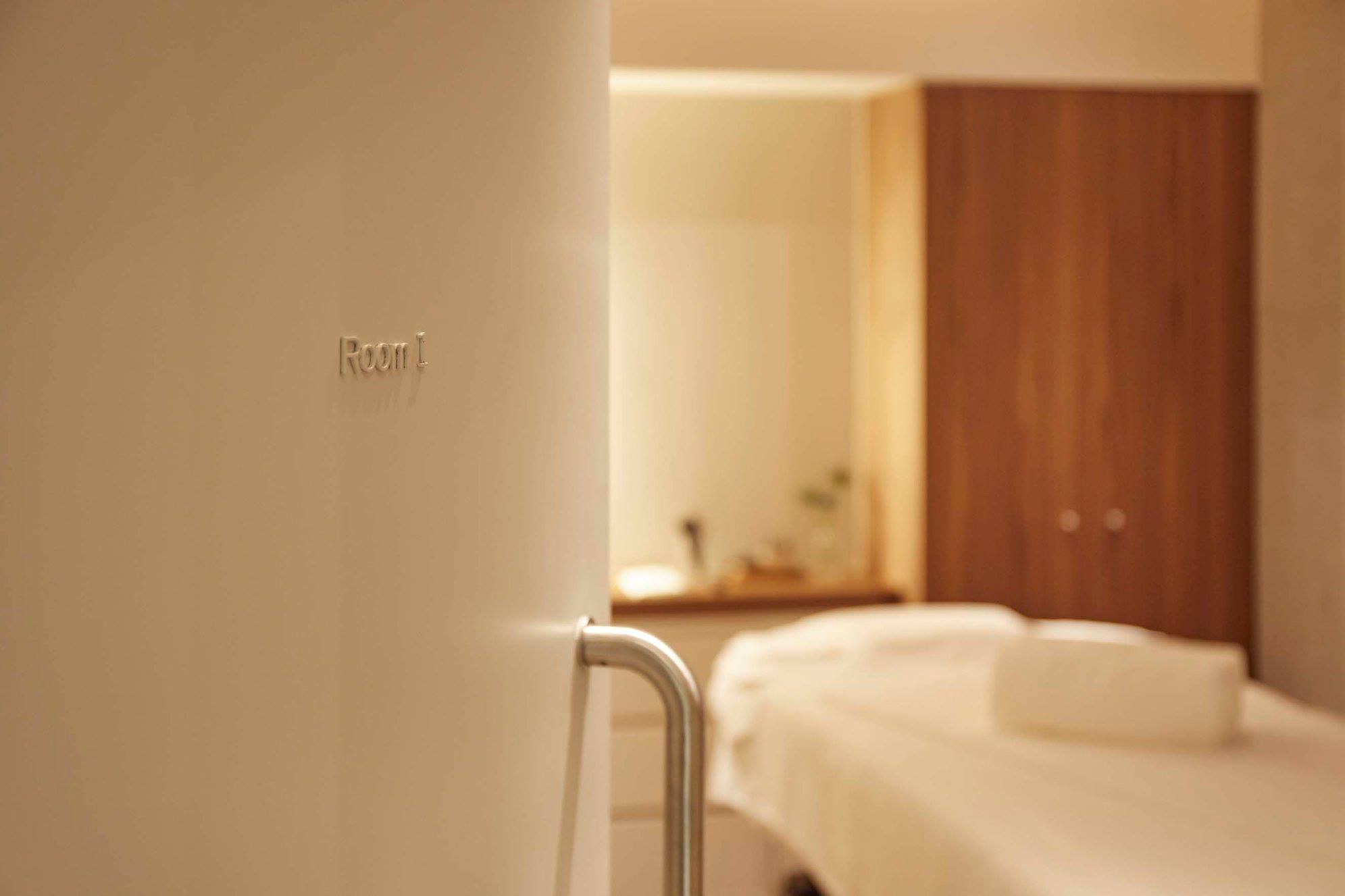 ชวนไปทำหน้าใสด้วยศาสตร์แห่งการใช้จังหวะ ที่ THREE Rhythm Retreat  Spa สาขาไอคอนสยาม