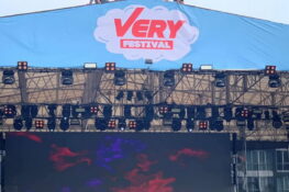 รีบกดบัตรด่วน! Very Festival งานเทศกาลดนตรีครั้งยิ่งใหญ่ท้ายปีที่บัตรเฟสแรก Sold Out เกลี้ยง!