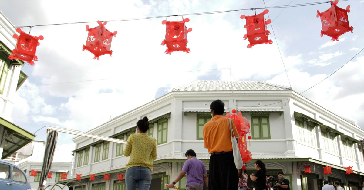 สะพายกล้องท่องเรื่องเล่าเยาวราชไปกับ Tales of Time นิทรรศการศิลปะที่ว่าด้วยวิถีคนกรุงย่านเก่าแก่