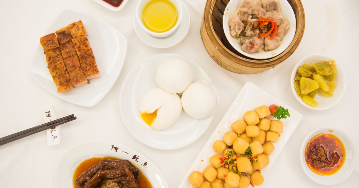 ไปเยือนภัตตาคารเก๋าในโรงแรมเก่า พร้อมชิมเมนูคลาสสิกขึ้นชื่อ