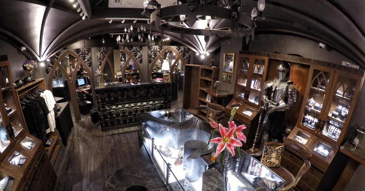 พาไปดูแบรนด์เครื่องประดับสไตล์ medieval ล่าสุดที่สยามเซ็นเตอร์