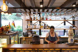 พาไปชิมอาหารเยอรมันระดับ Top Tables ในสไตล์รัสติคแท้ ๆ ที่ Alexander’s German Eatery