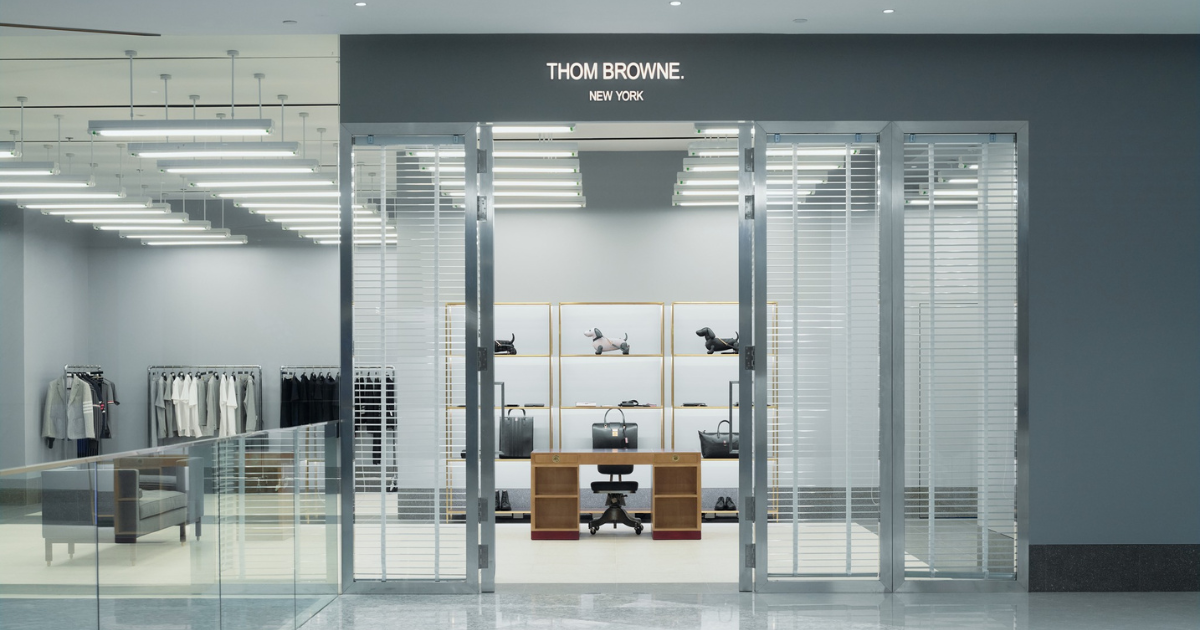 Thom Browne เปิดป๊อปอัพสโตร์ครั้งแรกในไทยแล้ว! สายแฟกำเงินไว้แล้วมุ่งไป Siam Paragon ได้เลย