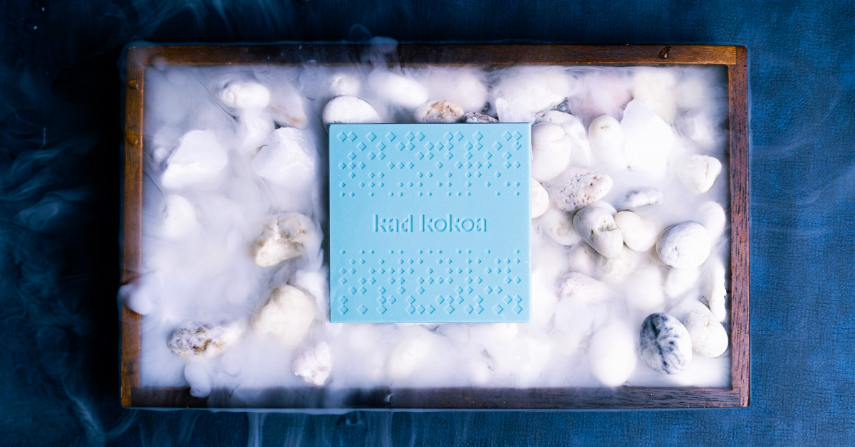 คราฟต์สีครามจากน้ำทะเล มาแต้มลงบนช็อกโกแลตเวอร์ชันพิเศษ ‘Andaman Blue’ ในแบบ Kad Kokoa