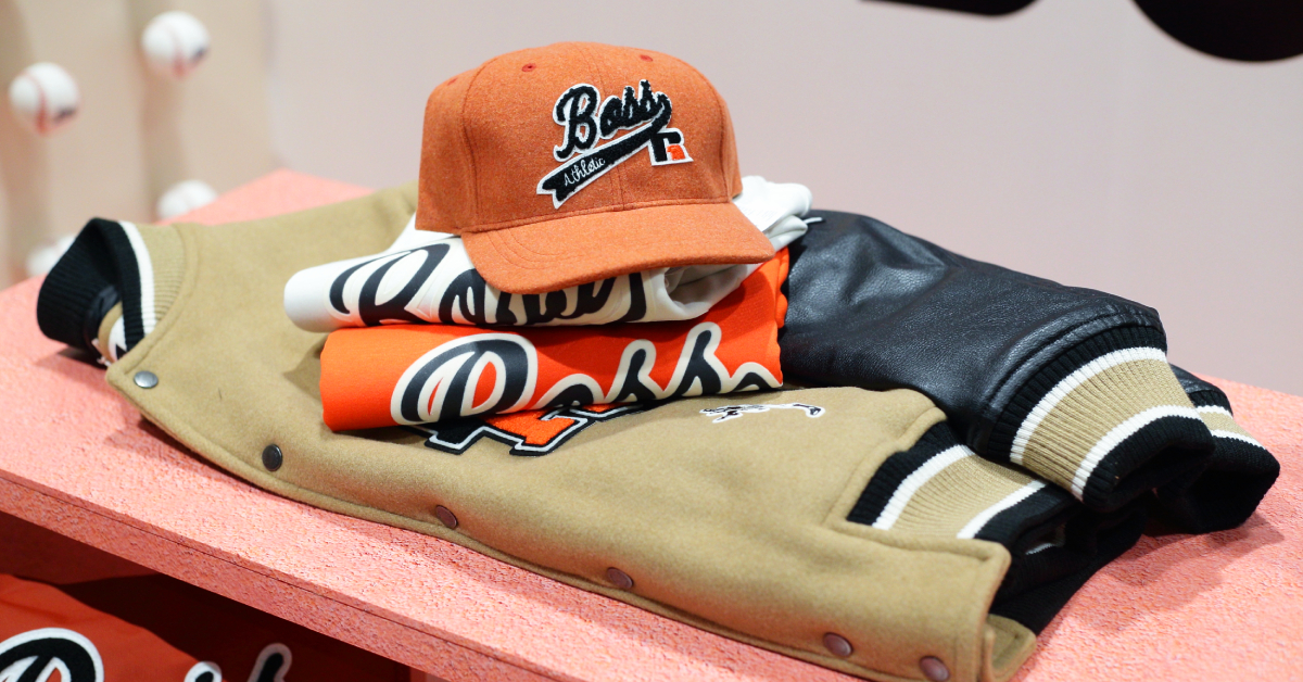 BOSS x Russell Athletic เปิดตัว Pre-Spring 2022 ที่หยิบความสนุกแบบเบสบอลมาทำเป็น Everyday Look