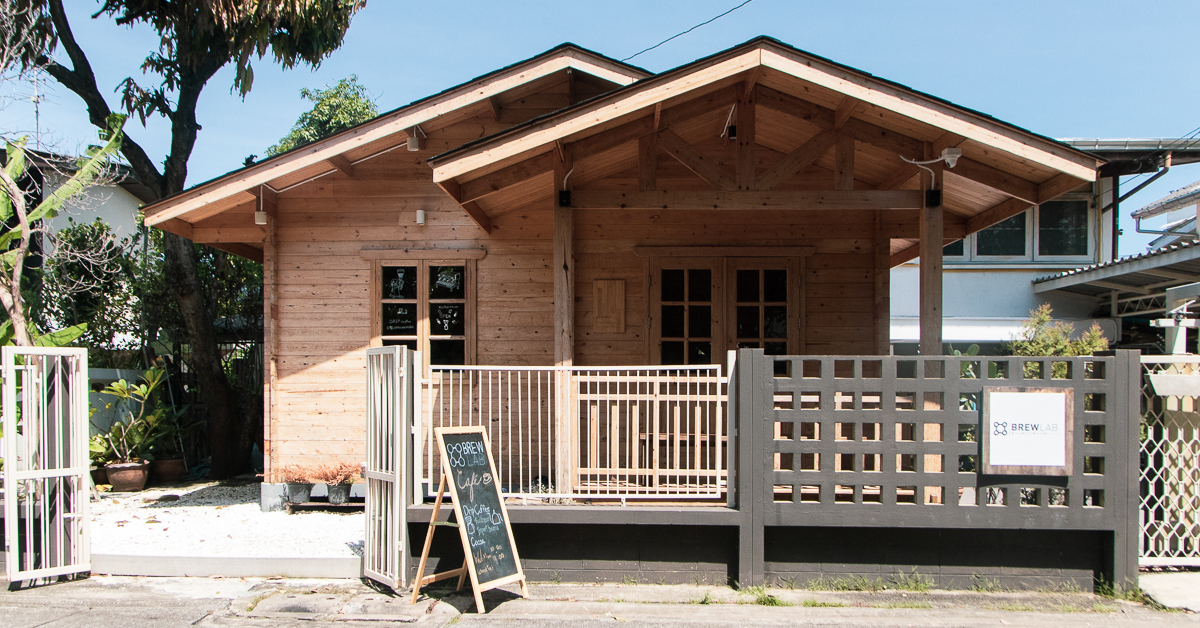 ใช้ชีวิตช้า ๆ ไปกับ Slow Bar Coffee ในบ้านไม้ที่ Brew Lab