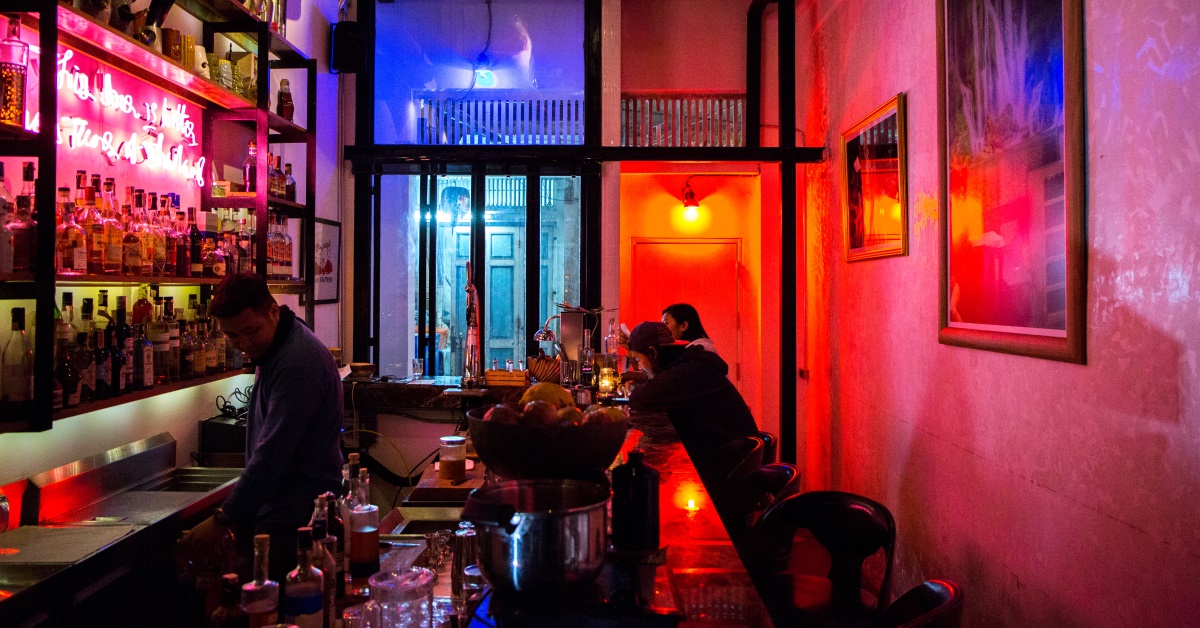 Asia Today บาร์ลับที่ปฏิวัติวงการค็อกเทลไทยด้วยสมุนไพรพื้นบ้าน