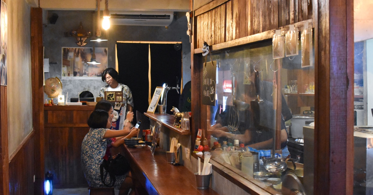 ฝากท้องว่าง ๆ และหัวใจช้ำ ๆ ไว้ที่ Ma-Ke Inu ร้านอาหารญี่ปุ่นสำหรับปลอบประโลมใจคนขี้แพ้ย่านลาดพร้าว