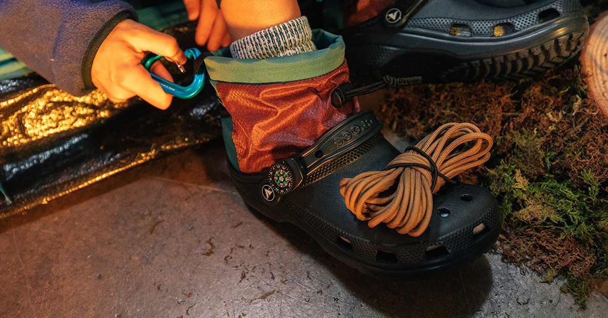 Nicole McLaughlin x Crocs Classic Clog รองเท้าจระเข้สำหรับคนคูลที่มีใจรักการตั้งแคมป์และเดินป่า