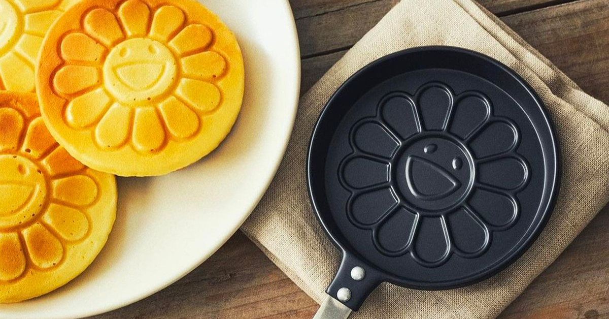 เปิดมื้อเช้าแบบมีสไตล์ด้วยกระทะทำแพนเค้กรูป ‘ดอกไม้’ ของ Takashi Murakami