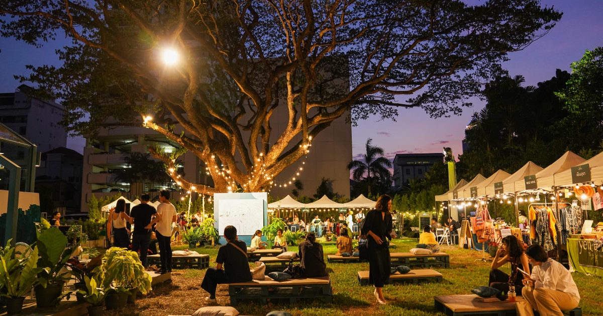 หนึ่งวันสบาย ๆ กับตลาดบนพื้นที่สีเขียวใน FYNN Urban Backyard