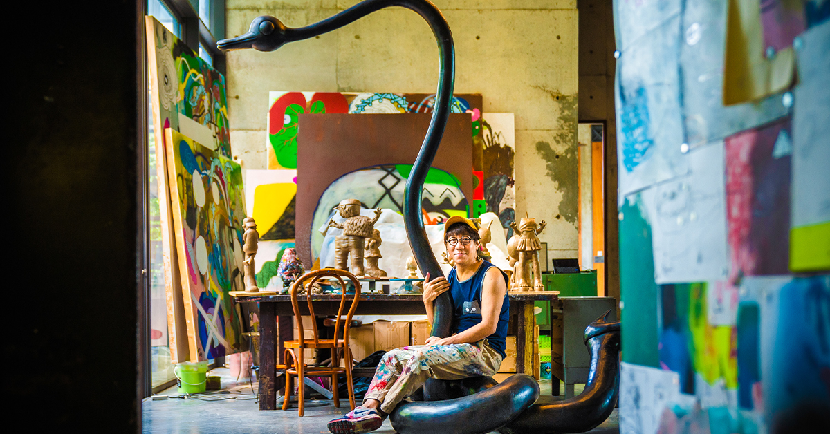 ชวนไปดู I Need a Life Coach นิทรรศการศิลปะโดย โน้ส อุดม ที่ชวนเรามองโลกผ่านสายตาของพี่ ‘นมอุโด้ส’