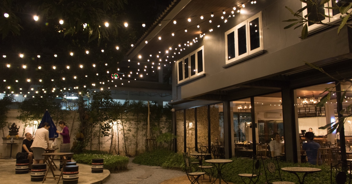 Schneider Haus เบียร์การ์เด้นสไตล์บาวาเรียนที่ชาวอารีย์รอคอย