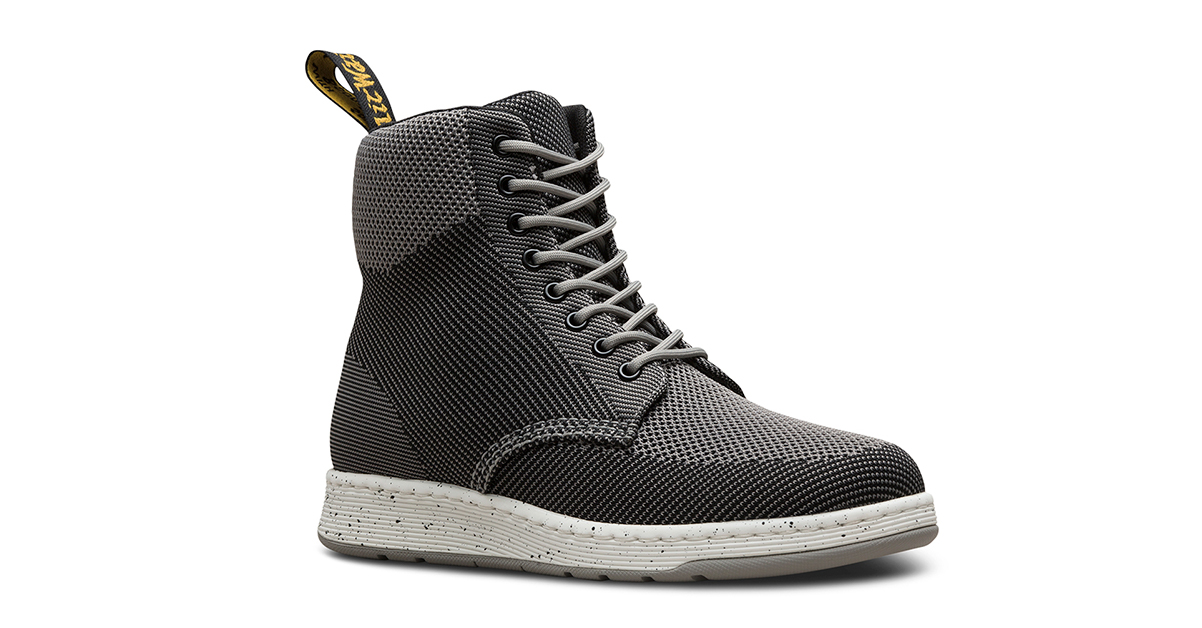 เมื่อแบรนด์ Dr. Martens ปรับลุคให้ดูซอฟต์และสปอร์ตขึ้นกับ DM’s Lite Knit