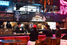 Pak Local Tapas: จับวัตถุดิบไทยมาใส่เทคนิคแบบไฟน์ไดนิ่ง ให้การไป The Commons รอบนี้สนุกปากกว่าที่เคย