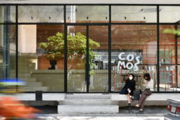 เปิดพรุ่งนี้วันแรก! Cosmos Cafe จักรวาลกาแฟสีเอิร์ทโทน ที่สร้างมาเพื่อเหล่าฮอปเปอร์สายมินิมอล