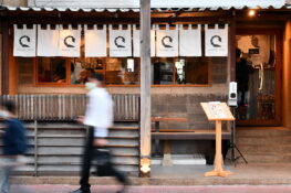 Sasori Chu ร้านอิซากายะที่จับเอาวัฒนธรรมการย่างเนื้อแบบบราซิลมาเสิร์ฟนักกินดื่มย่านอารีย์