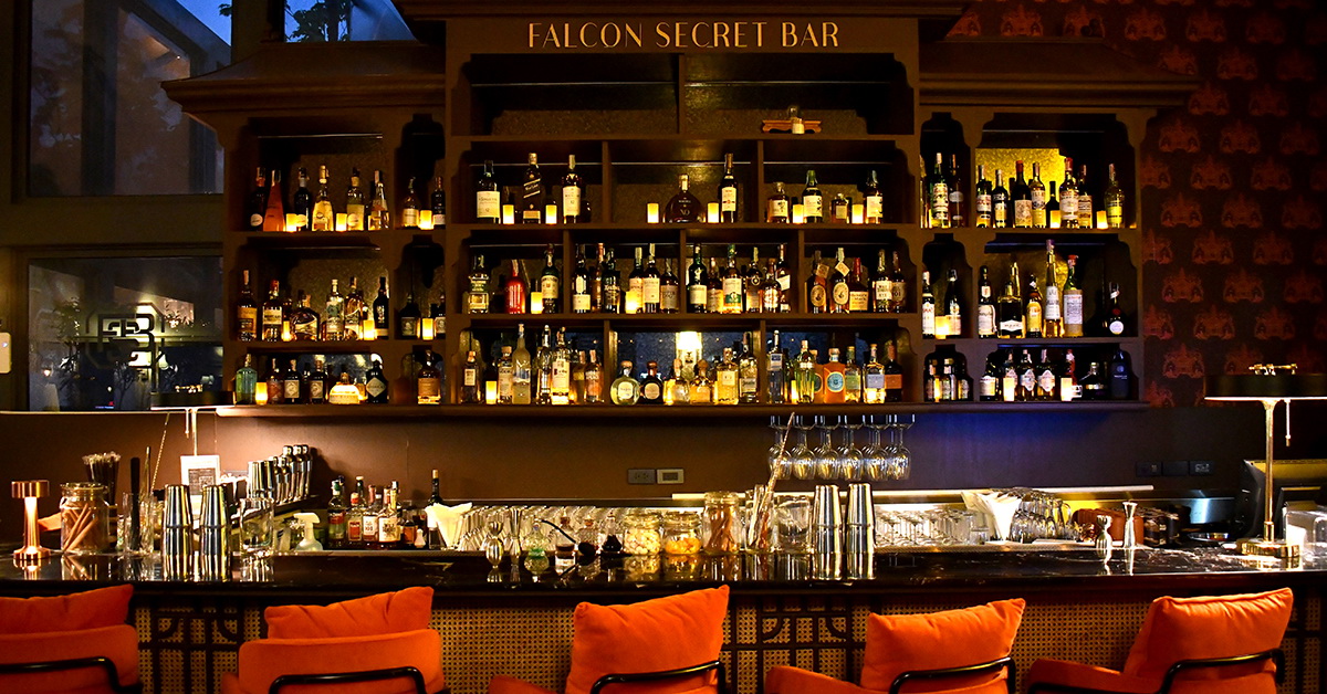 Falcon Secret Bar บาร์ลับสุดหรูที่ได้แรงบันดาลใจมาจากห้องดื่มลับของพระยาวิไชเยนทร์