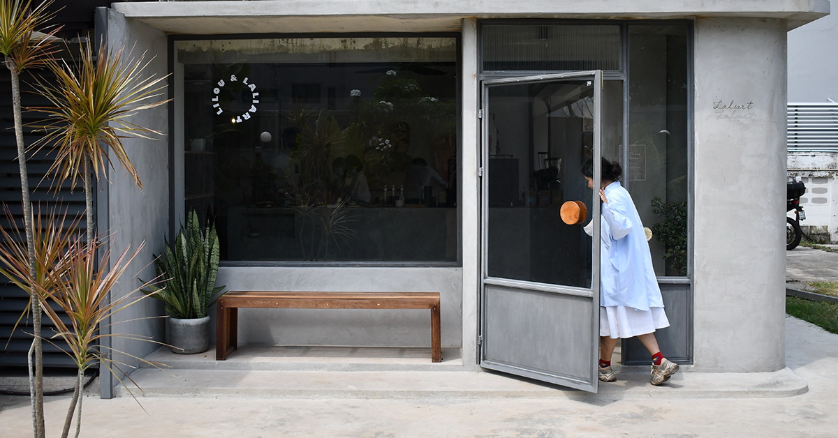 Laliart Coffee การกลับมาของความอบอุ่นใจแห่งอารีย์ ให้เราได้ละเลียดกาแฟและขนมเค้กวีแกนกันอีกครั้ง