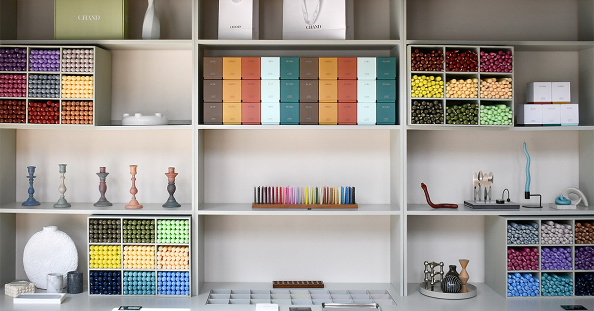 CHAND: ร้านขายเทียนเปิดใหม่ที่เชื่อในสุนทรียะของสีแพนโทนบนแท่งเทียน