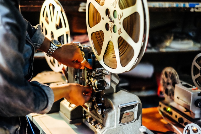 พาไปเที่ยวตลาดนัดรถไฟแหล่งรวมไอเท็มวินเทจสุดชิว