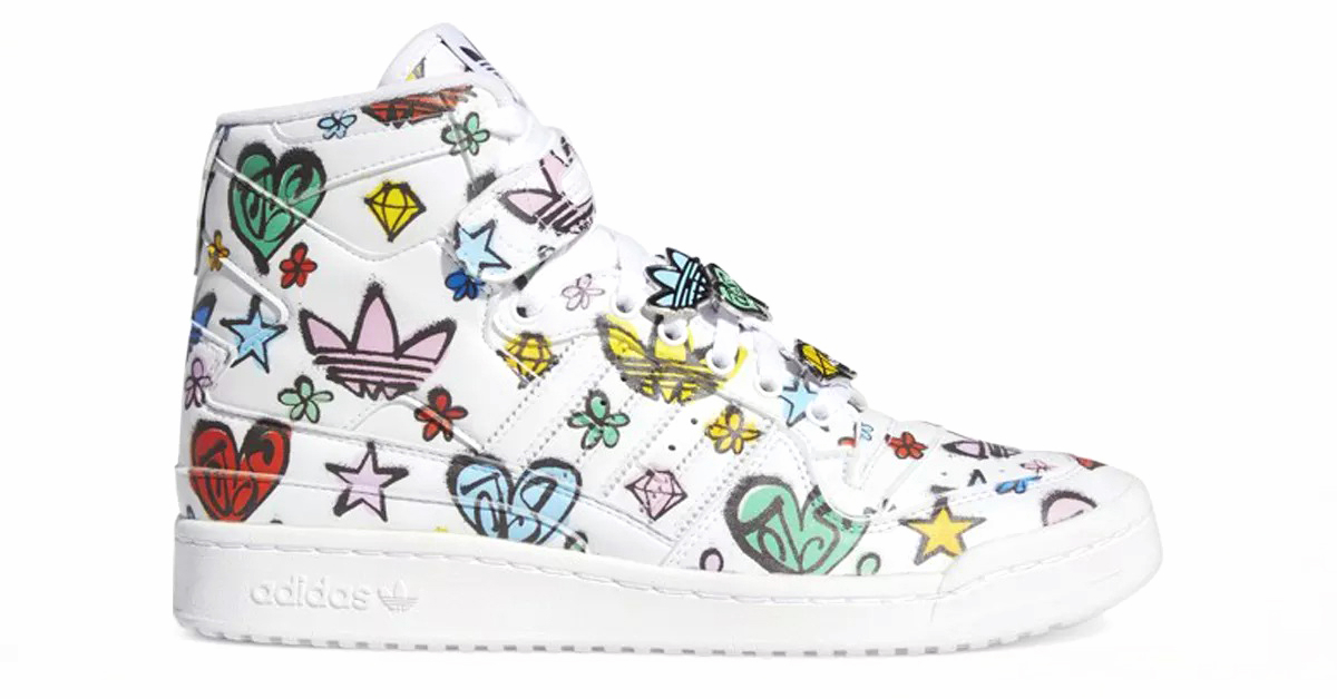 Jeremy Scott x Adidas Originals โปรเจกต์ใหม่ที่ดีไซเนอร์ดังเลือกระบายกราฟฟิตีลงสนีกเกอร์ Forum 84