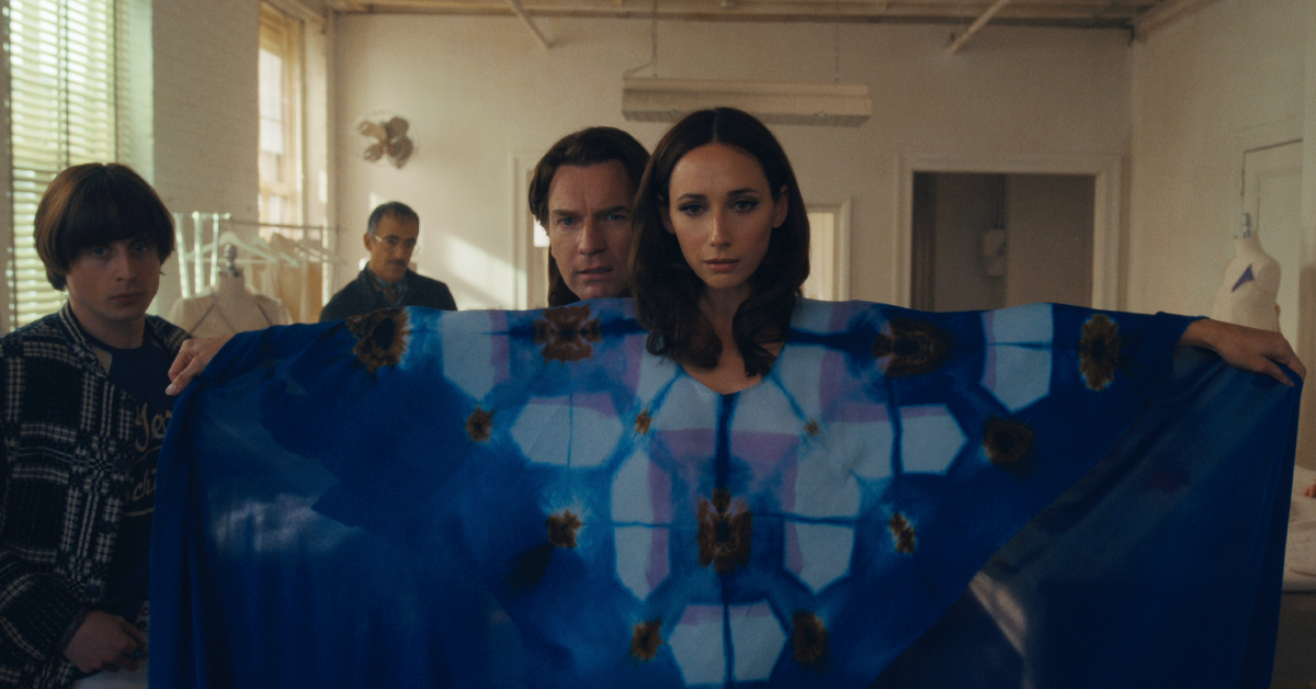 ชวนดู ‘ยวน แม็กเกรเกอร์’ ในบทดีไซเนอร์ปากดี ขี้เหงา เอาแต่ใจ ในมินิซีรีส์ Halston ที่บอกเราว่าเก่งอย่างเดียวไม่เคยพอ