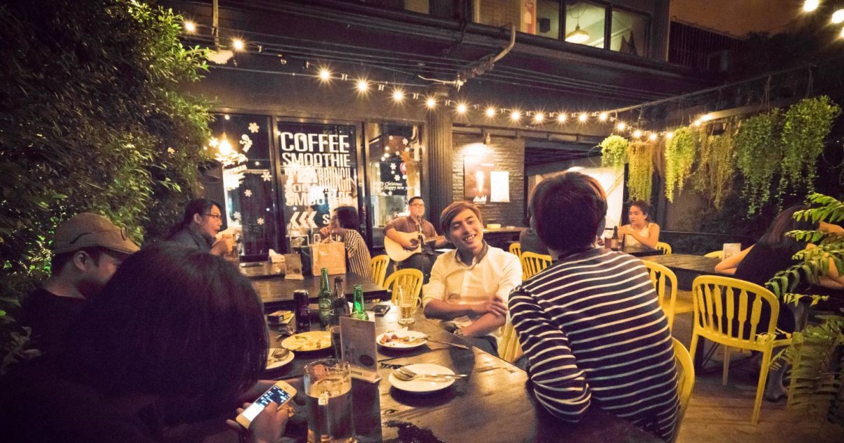 The Hungry Wolf พิกัดใหม่สำหรับคนรักเบียร์และไก่ทอด