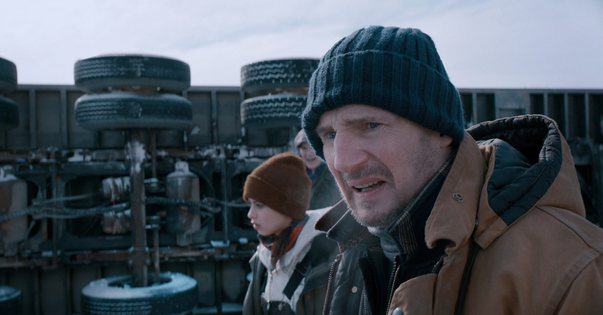 อย่าหาว่าเลียมสอน: ชวนท้าตายไปกับ The Ice Road ที่รวมปฏิบัติการกู้ภัยเข้ากับความชั่วร้ายของนายทุนได้อย่างน่าดู