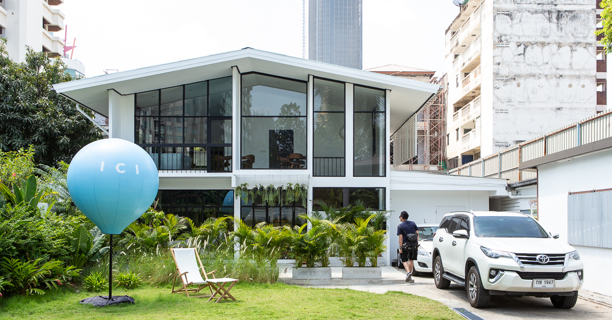 ICI คาเฟ่สีฟ้าย่านอโศกจากฝีมือเชฟขนมหวานระดับชาติที่คนรักของหวานไม่ไปไม่ได้!