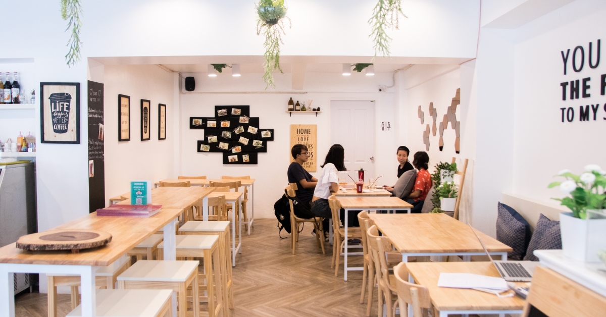 The Fork Eatery ร้านสีขาวที่ทำอาหารให้เหมือนครอบครัวทาน
