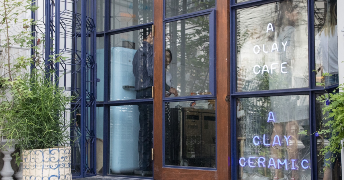 A Clay Cafe พิกัดลับเปิดใหม่สำหรับคนรักเซรามิคย่านสาทร