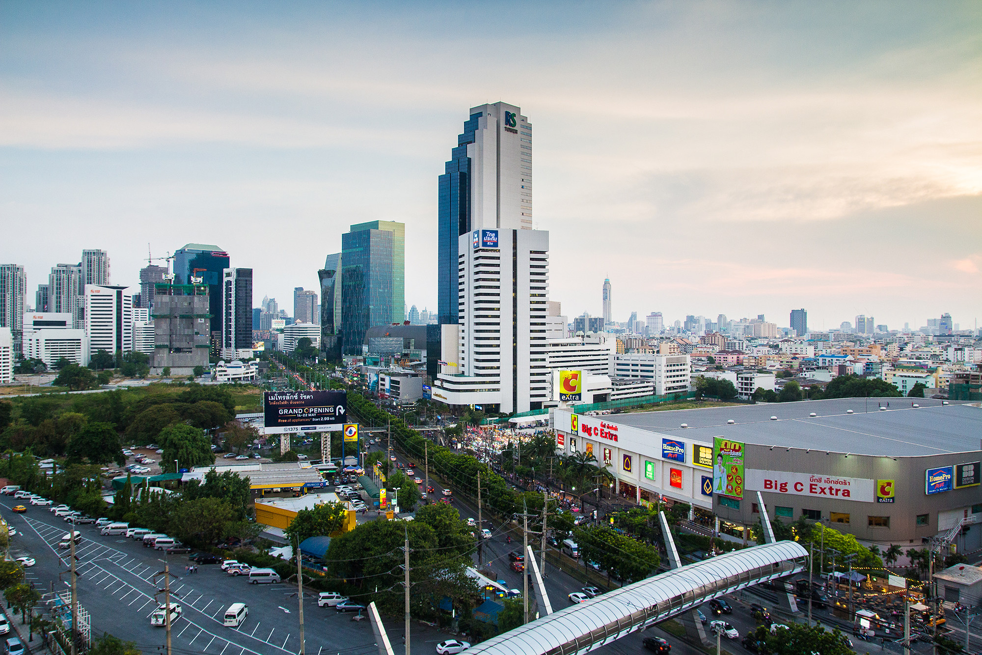 6 เหตุผลว่าทำไมรัชดาถึงเป็นย่านที่มาแรงที่สุด