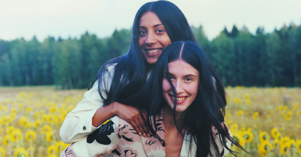 Marimekko Spring/Summer 2020 คอลเลกชันที่จับเอาดอกไม้ในโฟโต้บุ๊กยุค 80s มาไว้บนเสื้อผ้าเรดี้ทูแวร์