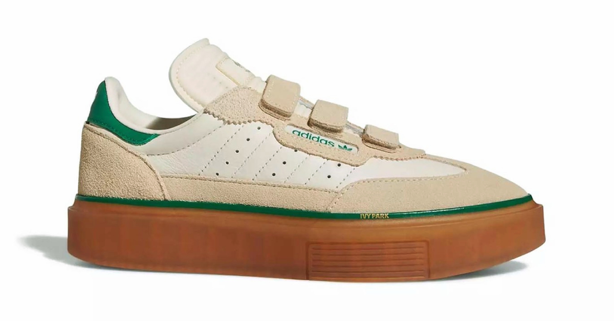 สวมวิญญาณสายสปอร์ตสไตล์บียอนเซ่ กับสนีกเกอร์สุดชิค Ivy Park x Adidas ที่หยิบเฉดสีเขียวประจำซีซันนี้มาใช้เป็นดีเทลอย่างลงตัว