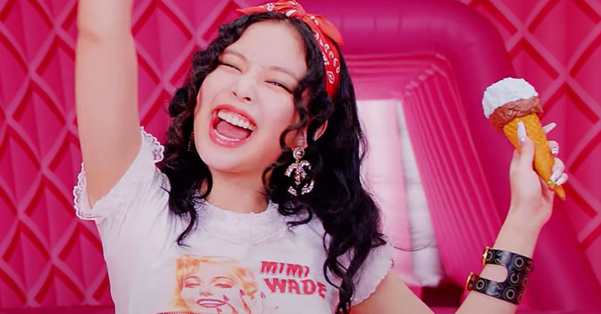 ตามไปพรีออร์เดอร์เสื้อ Mimi Wade สไตล์ Jennie แบบในเอ็มวี BLACKPINK x Selena Gomez