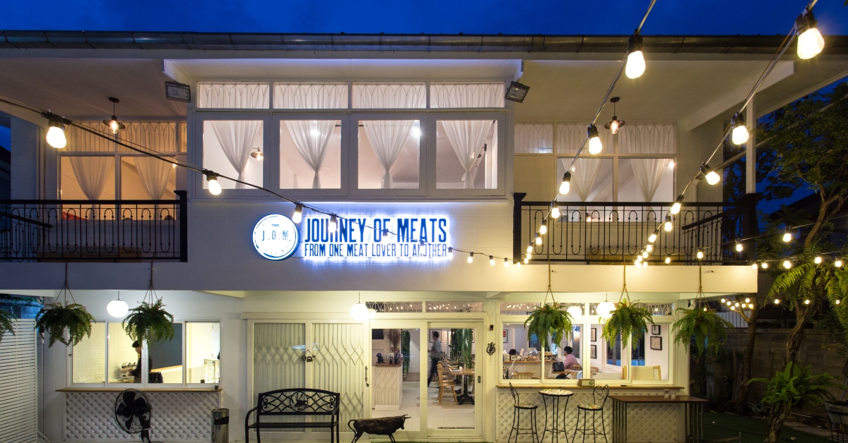Journey of Meats เรื่องเล่าจากคนรักเนื้อ สู่สเต็กเฮ้าส์ในบ้านสไตล์อิงลิชคอทเทจย่านรามคำแหง