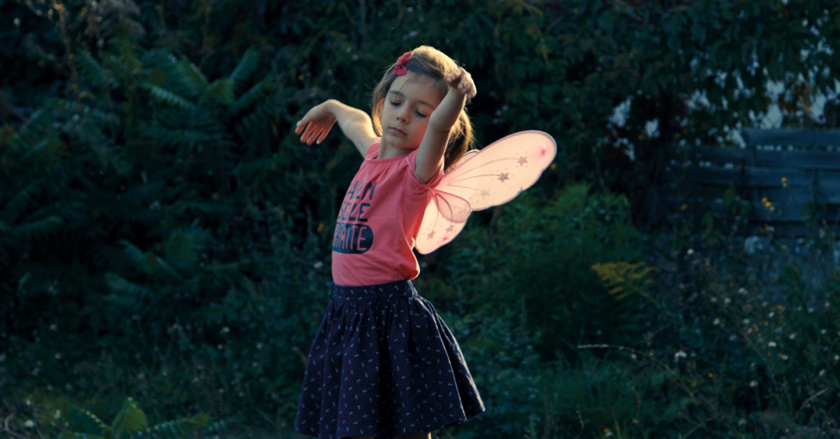 ปีกสีชมพู คัตชูสีทอง: ชวนมายกระดับหัวใจกับสารคดี Little Girl ตามดูชีวิตเด็กน้อยที่รู้ตัวว่าอยากเป็นผู้หญิง แต่สังคมไม่ให้เธอเป็น