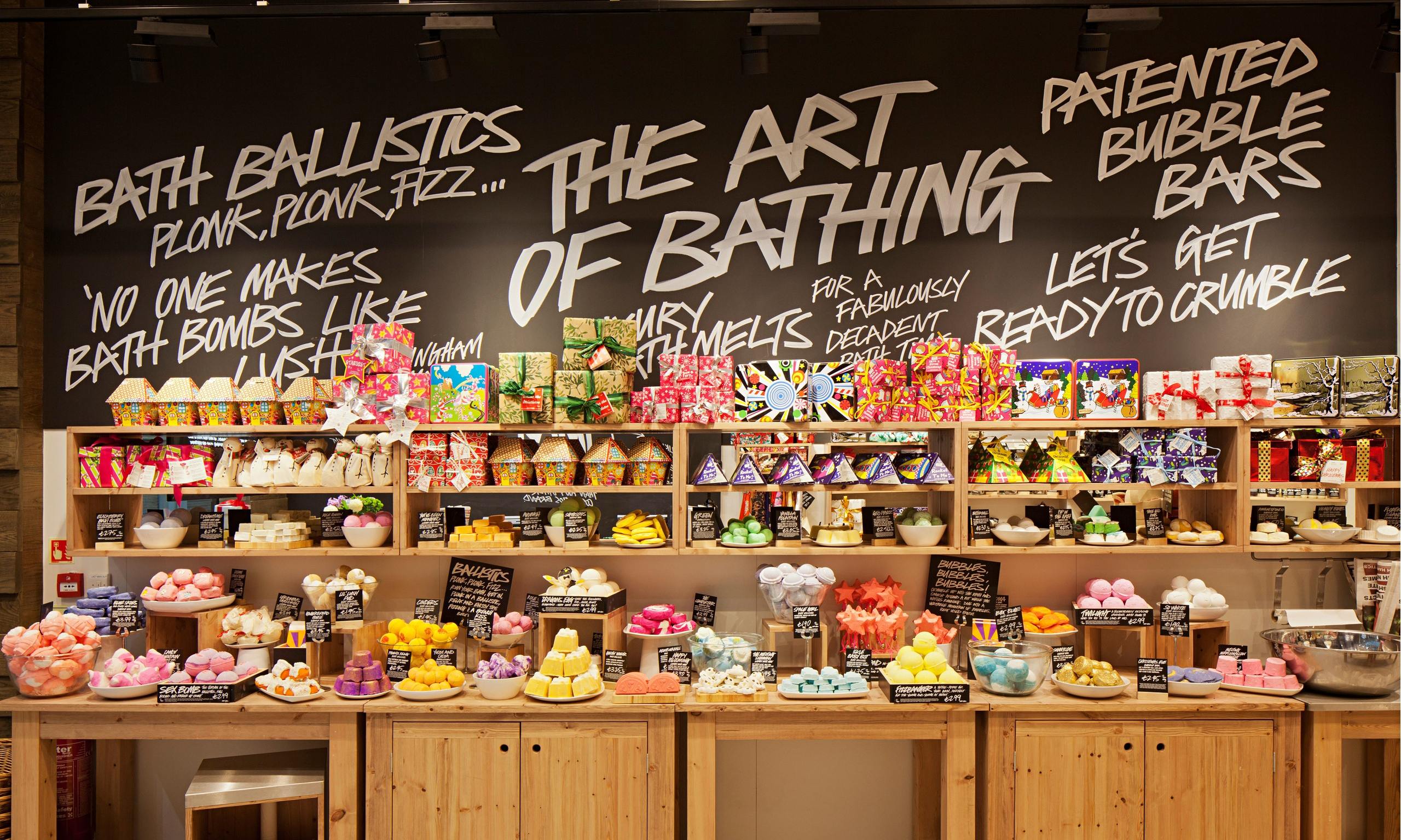 LUSH Cosmetics ความฟรุ้งฟริ้งในอ่างอาบน้ำจากอังกฤษจะมาเปิดที่ไทยแล้ว!